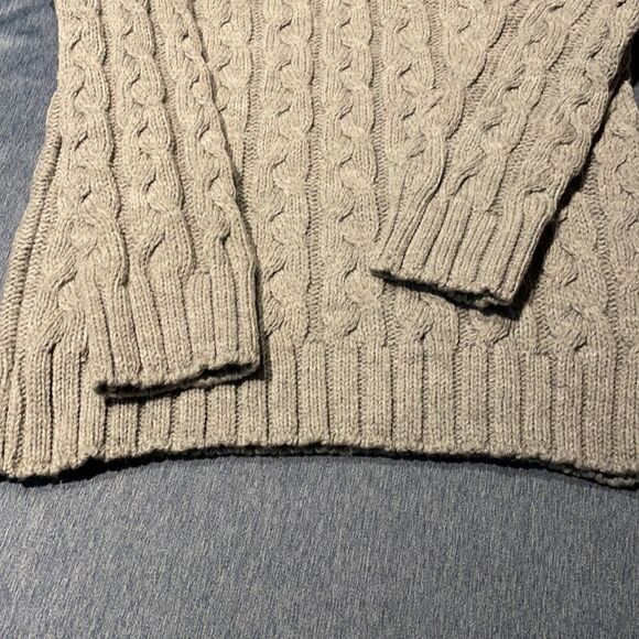 Peregrine 100% Pure New Wool Grey Cable Crewneck Sweater - Picture 7 of 11